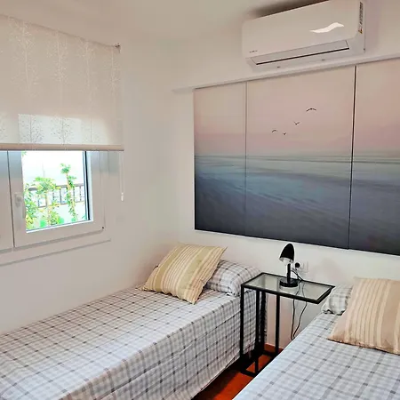 Piso En Con Terraza, Vistas Al Mar, Aire Acondicionado Y Garaje Apartment *